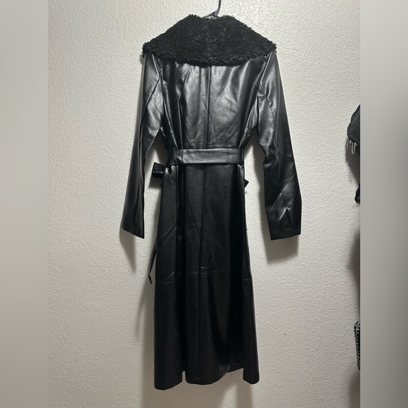 Vintage style SHEIN Black Faux Leather Long Trench Coat with Shearling Collar - Picture 16 of 17